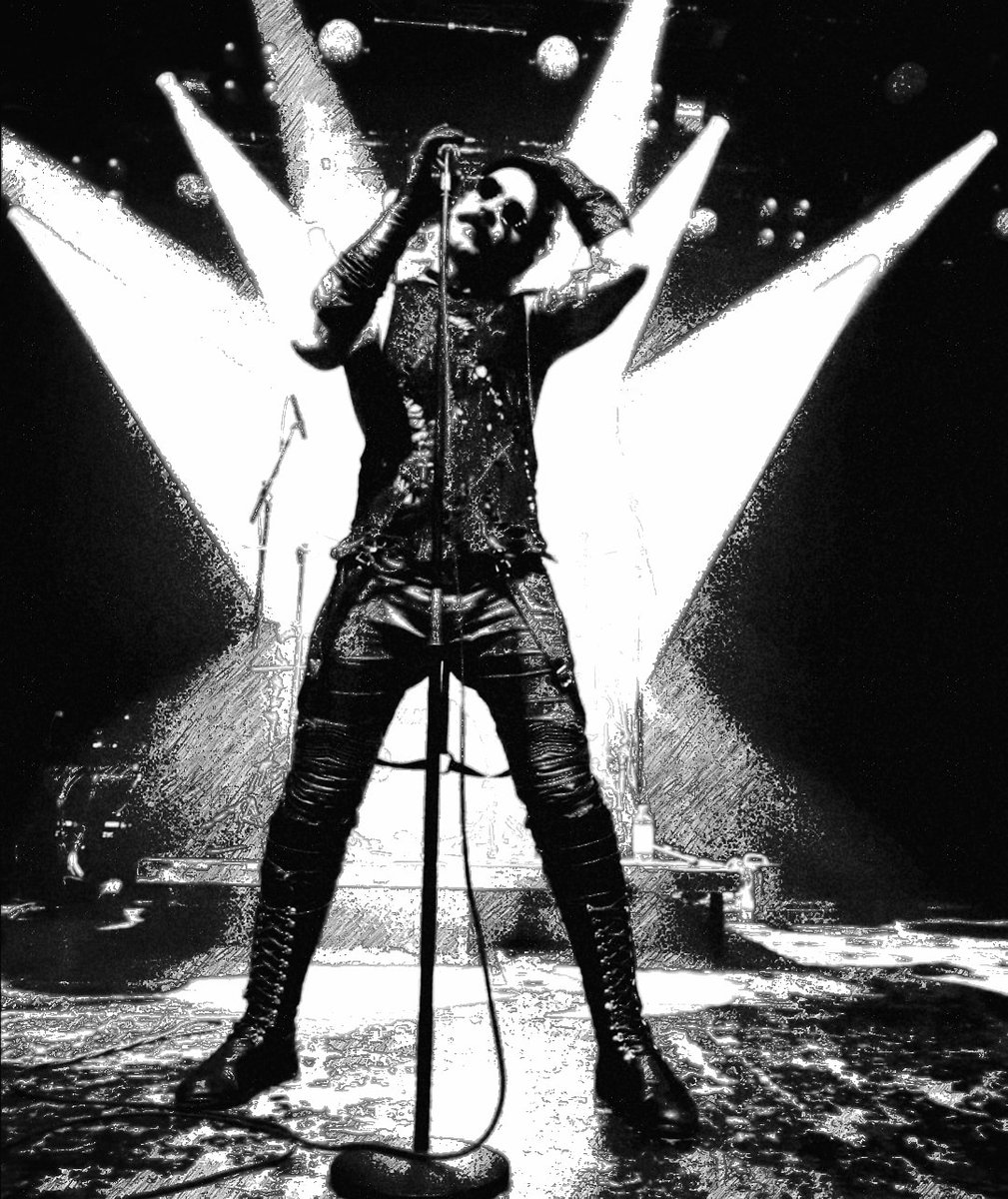 3teethfans's tweet photo. Europe winter 2020 Metatour done ☠️
#3teeth #metatour #operationmindfuck #metatourlive #3teethfans https://t.co/kZWk5y6UZG