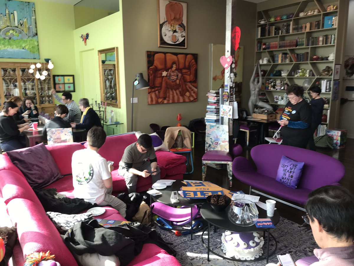 addison_jeske's tweet photo. Scenes from our phone bank in Ukrainian Village, where we had too many people to fit into one photo! Momentum isn’t just building in Chicago for Pete, it’s already here!!! #TeamPete #IllinoisforPete https://t.co/F61E3RXwEq