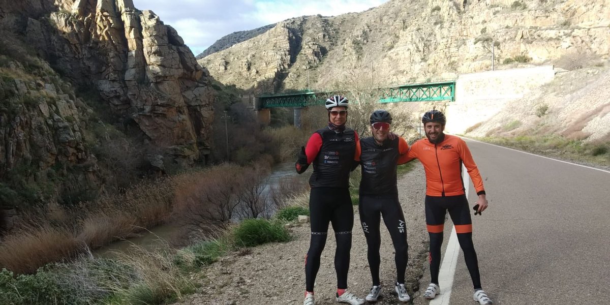ccburjazud's tweet photo. Salida especial Vuelta Sabiñán-Viver de la Sierra-Hoces Del Río Jalón-Calatayud-Miedes-Codos-El Frasno-Sabiñán https://t.co/vuAUl8vFjk