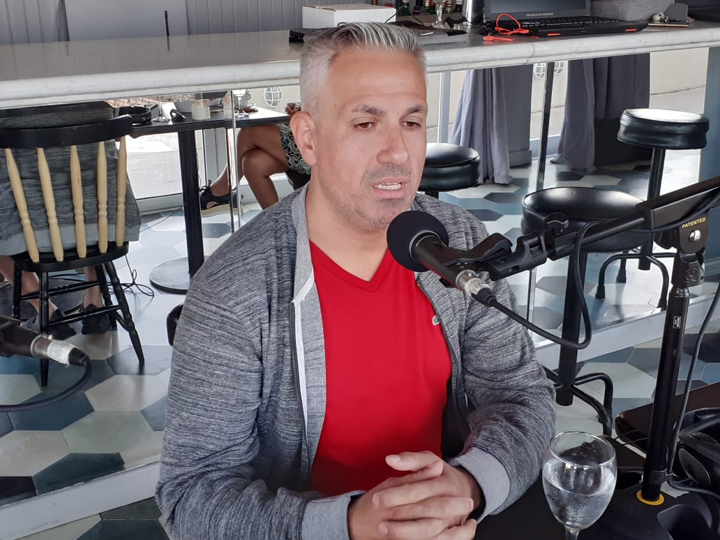 radioam950's tweet photo. AHORA Martín Malowany, dueño de la heladería Italia, habla en #CNNvps con @laufer4.

Seguilo por #CNNRadioArgentina 
https://t.co/pNOvQeChO3 https://t.co/hIcGKQ93bw