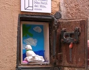 hectorexplora's tweet photo. NUEVO VLOG! Seis rincones secretos en el #BarrideGracia para visitar con los niños en #Barcelona 😍
https://t.co/HRlvEyJt9M 🤗#EMMPM https://t.co/au6Iw4DT1C