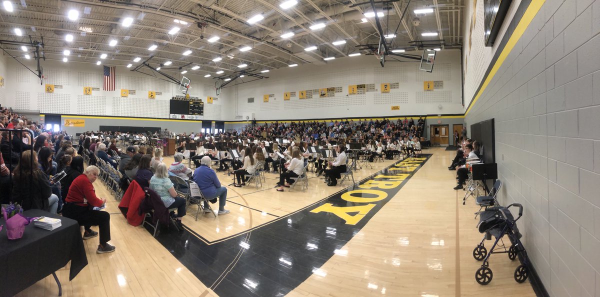 SyensP's tweet photo. ETCSD 47th Annual Band-O-Rama.
⁦@ETCSD⁩ @ETHS20 ⁦@etmstrojans⁩ #ETlearningignitED https://t.co/JSGVNTp1k4