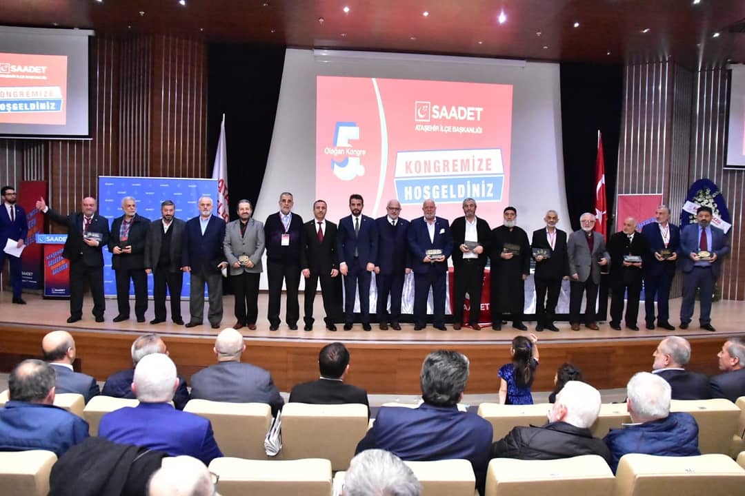 5.Olağan Kongremiz Nihayete Ermiştir.Önceki Dönem İlçe Başkanımız Sn.Adem BOZ Bey'e Hizmetlerinden Dolayı Teşekkür Ediyor,Yeni İlçe Başkanımız Sn.Selahattin ASLAN Bey'e Başarılar ve Muvaffakiyetler Diliyoruz.
#GelecekSaadetileGelecek