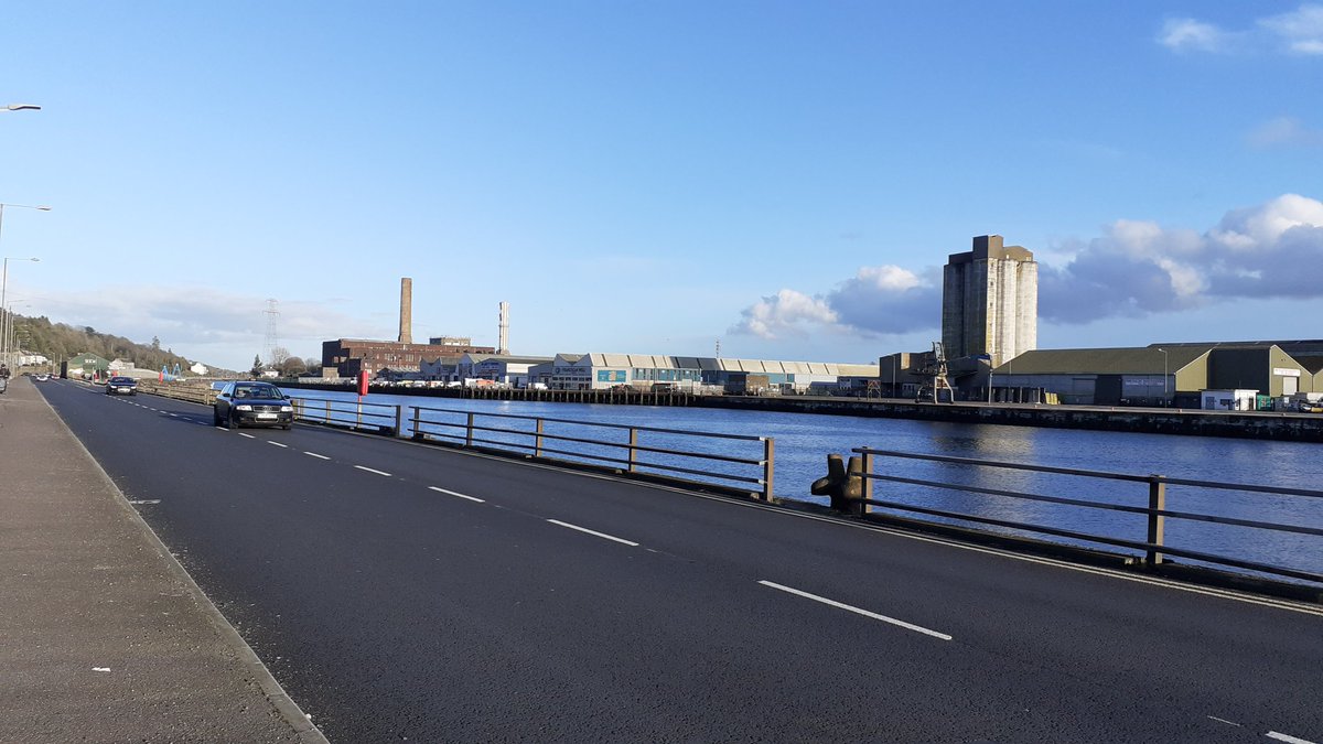 KinsaleOnline's tweet photo. #Day61 A walk around the block in the City and all the new buildings in The Docklands #Cork Super day outside, blue skies... #100daysofwalking #LowerRoad #HorgansQuay https://t.co/fWh1U3z4eb