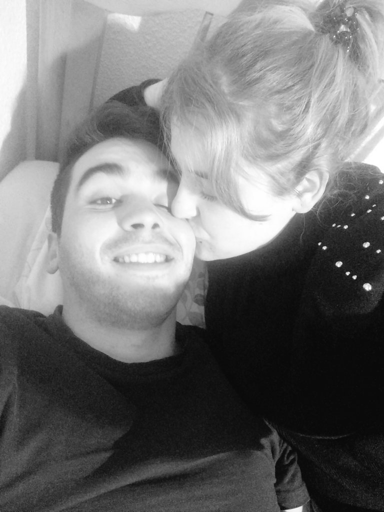lauravargas1998's tweet photo. Ojo pipa 😍🥰 https://t.co/YZBpd0tj4T