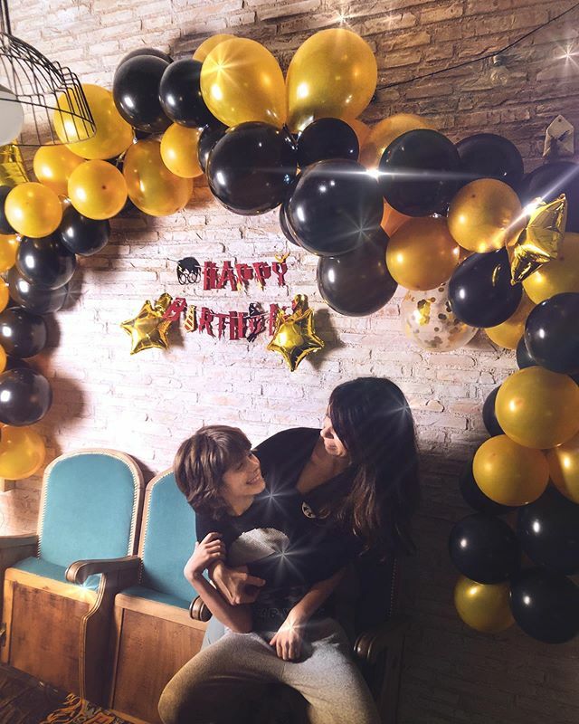 Este año para celebrar el cumpleaños de Alejandro los globos han sido espectadores de excepción, me animo mi amiga Carol, <a href="/hadasycuscus/">hadas y cuscus</a> y la verdad que es súper vistoso y muy fácil de hacer, me mandó el vídeo <a href="/sracricket/">Sra. Cricket</a> y listo, inflador en mano  y paci… ift.tt/2vkRENm