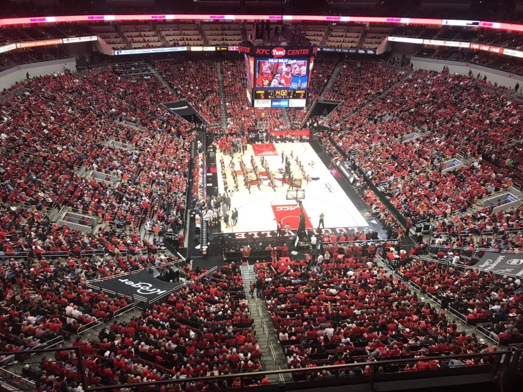 ForestSpringsHC's tweet photo. Dr. Ed and his best bud @louisvillecardinals game! #LiveADream @LeighAnnBarney @AnnaLadig @JustinCarwile @MelissaLarmour #TrilogyRocks https://t.co/DgU2RjVfnK