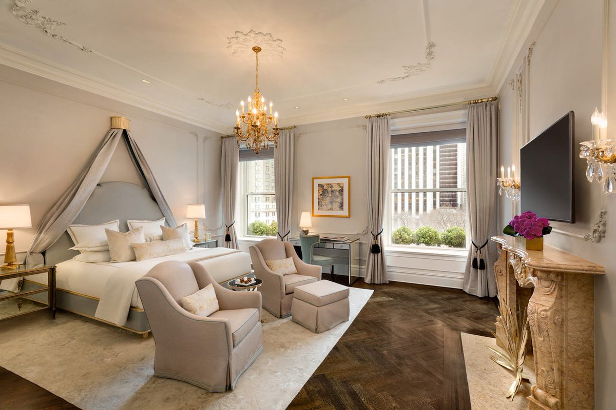 DiscoverSuites's tweet photo. There's a reason this is called the Royal Suite — it draws inspiration from the court of Louis XV. The suite's three bathrooms are covered in mosaic marble tile, and there are 24-karat gold-plated fixtures throughout the other rooms. https://t.co/EJi3x074tn