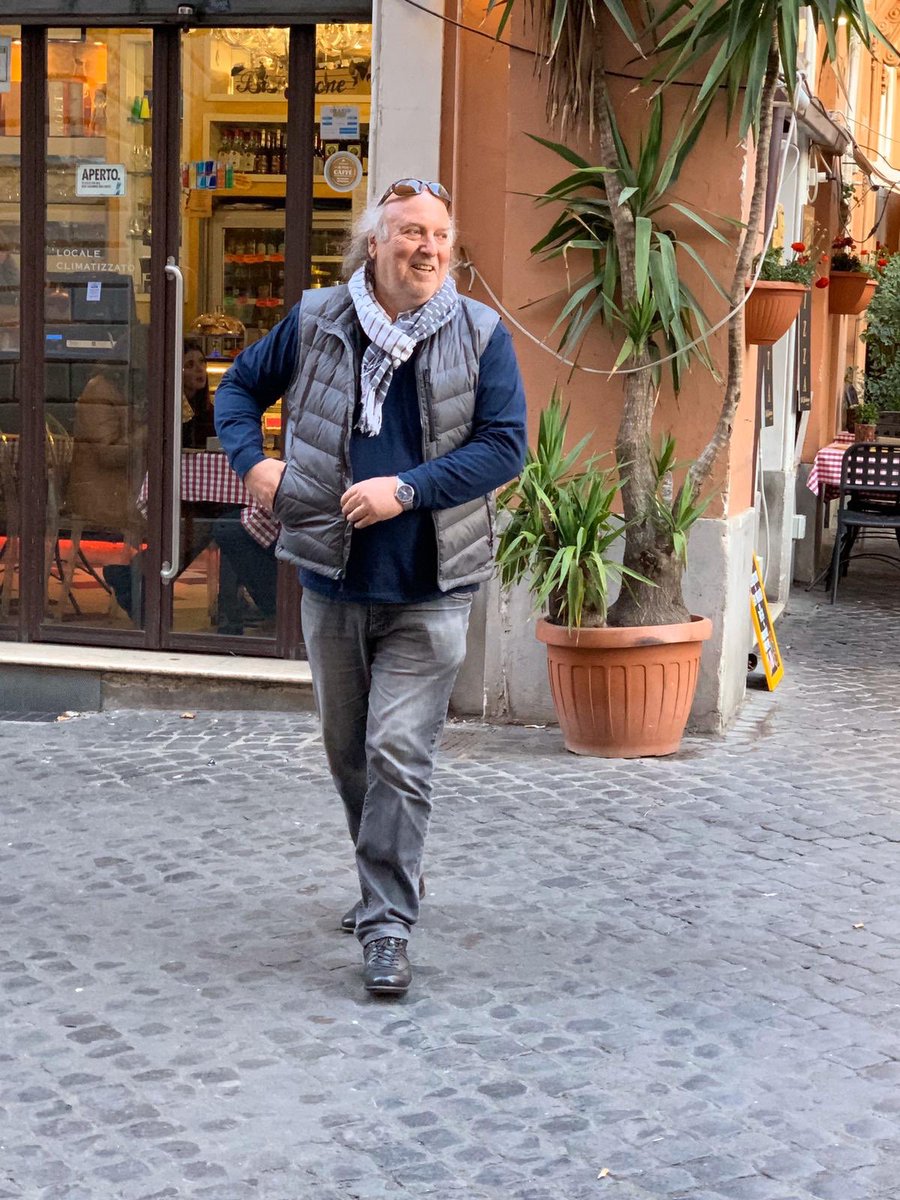 Nach kurzer Pause melde ich mich zurück. Ich hoffe wir sprechen uns bei der einen oder anderen Gelegenheit. Eine private Romreise während der letzten Tage war für mich sehr wichtig. Trotzdem hatte ich meine Heimatstadt Friedberg immer im Auge und auch neue Anregungen mitgebracht.