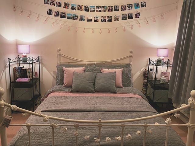 You know you’re getting old when shopping for home furnishings is more exciting than shopping for clothes 🙈Love my new velvet feel throw from <a href="/shopmatalan/">Matalan</a>! ift.tt/3cmrQB6