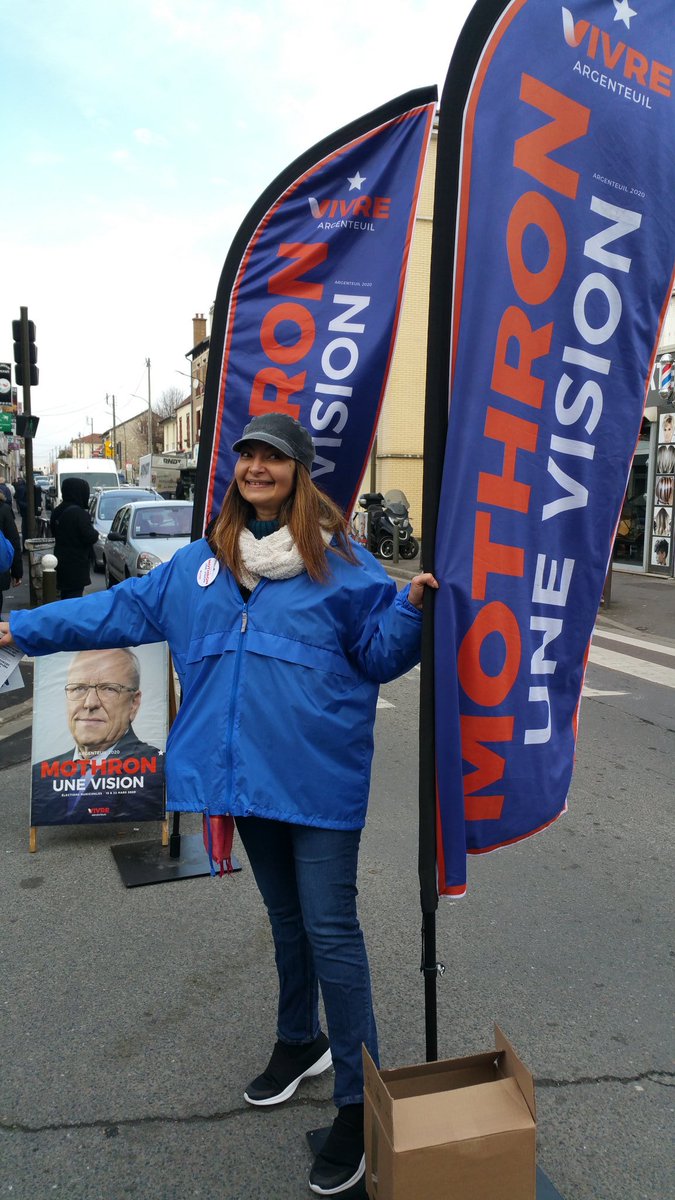 XavierPERICAT's tweet photo. @Mothron1Vision c'est encore un sympathique week-end de #mobilisation autour de @GMothron et de son projet #MothronuneVision sur les marchés d'Argenteuil ! 1/2 #ArgenteuilVilleAVivre https://t.co/kIEbUjsczh