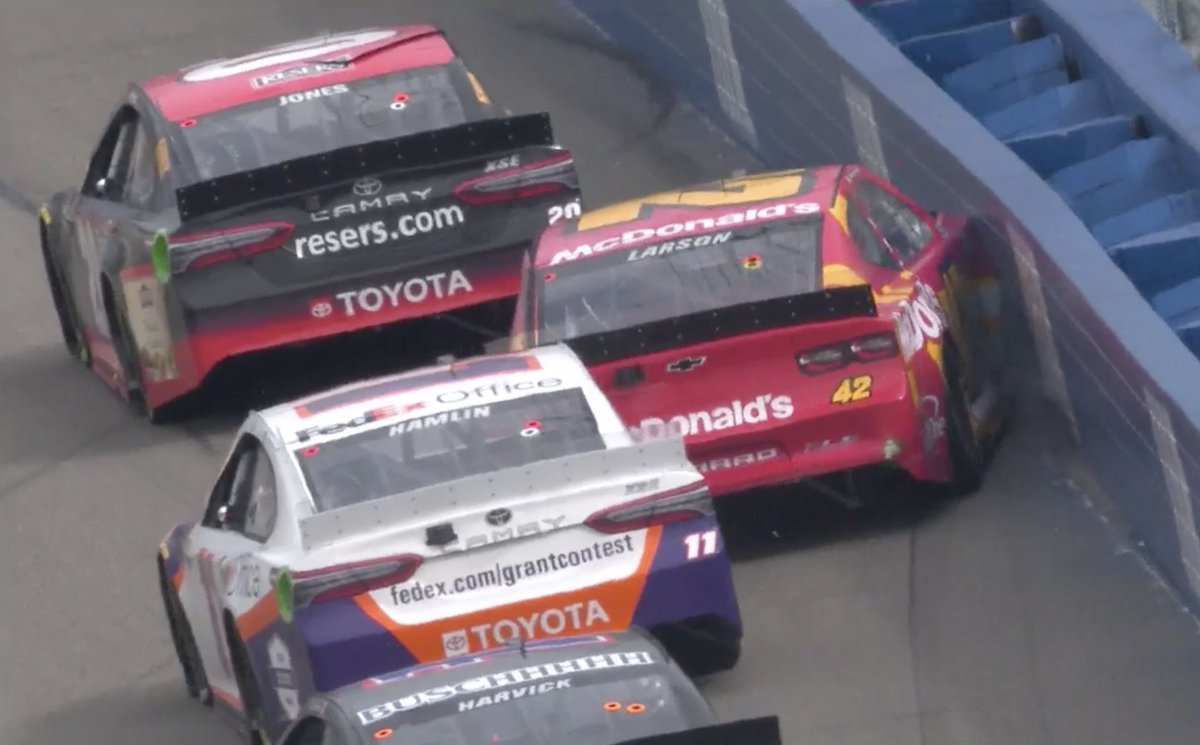 NASCARonUSA tweet picture