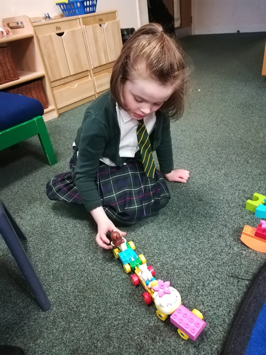 StPatricksEP's tweet photo. Making a train! #rainbowroom #legochallenge #stpatsSTEM https://t.co/6rUWOfGzX2