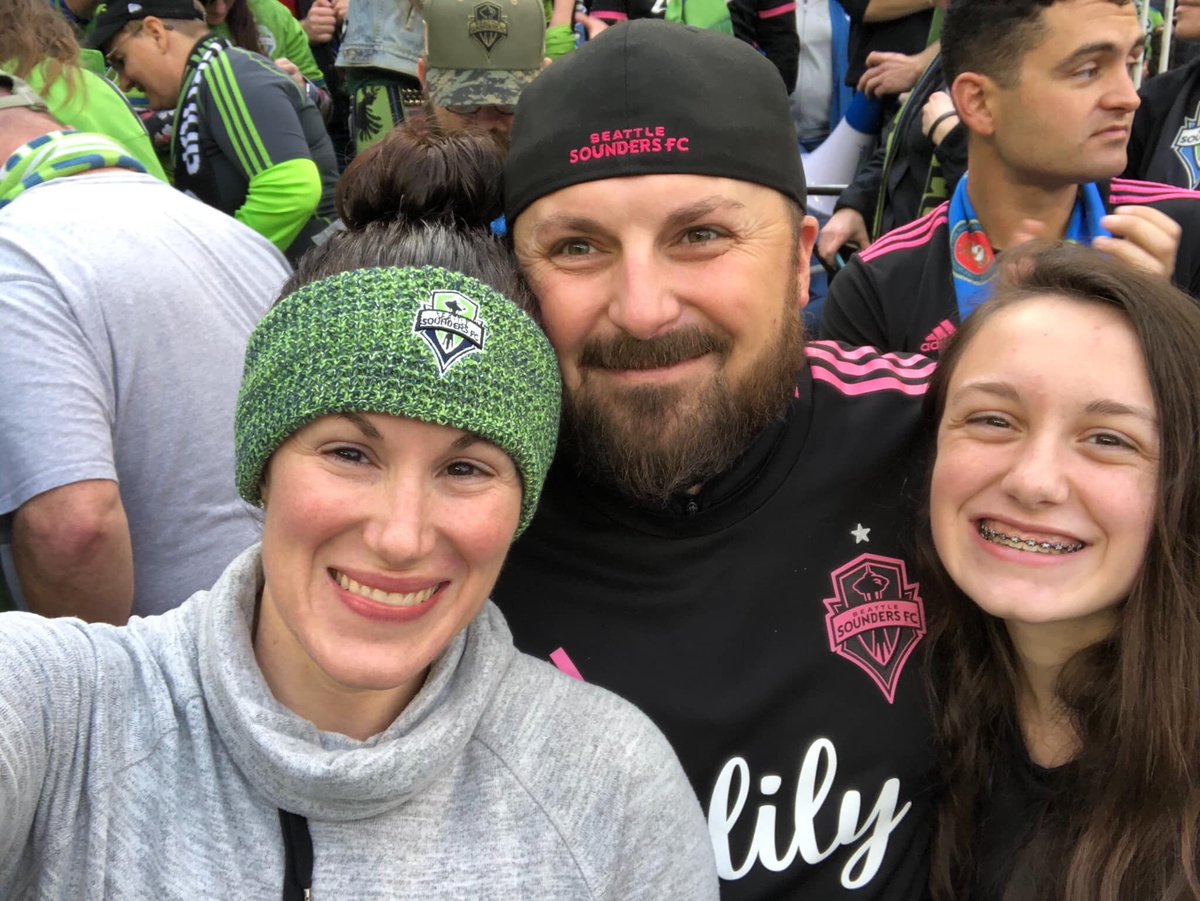 HiitGirl24's tweet photo. #2STARSTORIES #sweepstakes 
#seattlesounders https://t.co/itb8FtspGf
