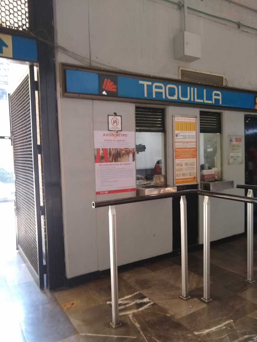 A nuestros usuarios del Metro: llevar consigo gel antibacterial, evitar llevarse las manos a la cara, tras sujetare de los pasamanos, recurrir al lavado de manos con agua y jabón después de haber utilizado el Sistema de Transporte Colectivo.