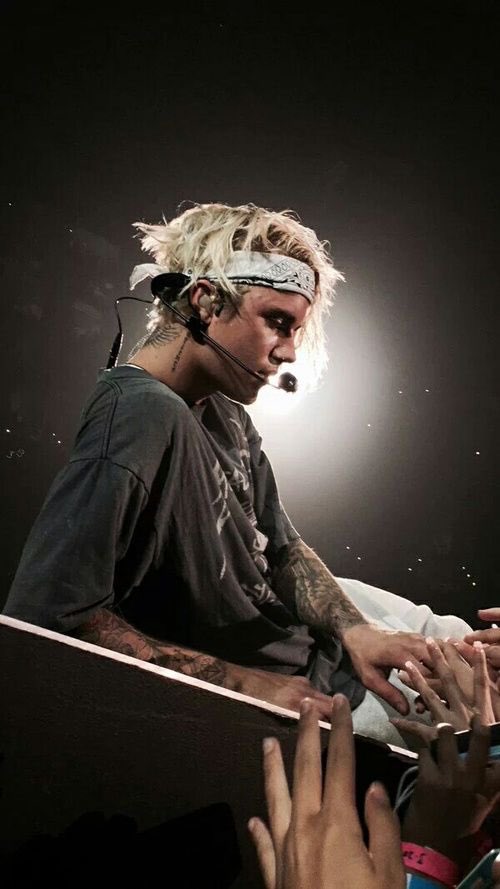 _avontheater's tweet photo. happy 26 birthday justin @justinbieber 🎉💓🥳 ilysm https://t.co/181UNM8Zoi