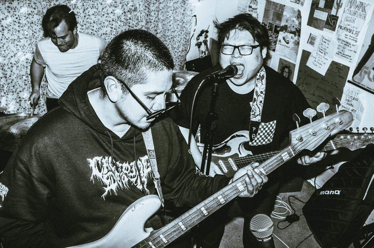 Thanks to <a href="/fungipower/">fungipower</a> (instagram) for these pictures of our show last night at windbreakers release. Next show is march 25 in sj unless  something terrible happens so cross  your fingers