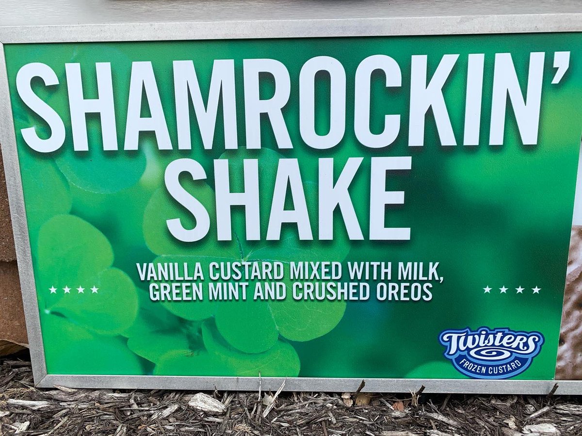 CustardFrozen's tweet photo. It’s MARCH! That means warmer weather is headed our way! There’s a lot of things happening in March and to celebrate we’ve rereleased our annual Shamrockin Shake, PB Oreo twister, lady bug twister, and thin mint! https://t.co/i1ieJNYo8n
