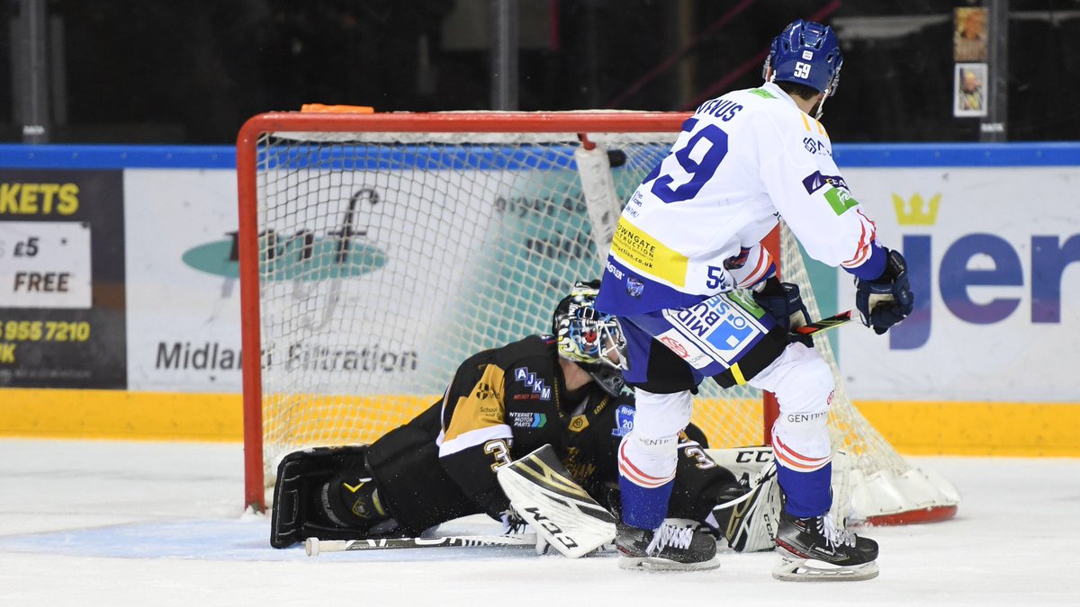 💯% taking credit for tonight’s <a href="/covblazehockey/">Coventry Blaze 🐲🏒</a> win.

Gave the players plenty of shoot-out practice on Tuesday 🤣