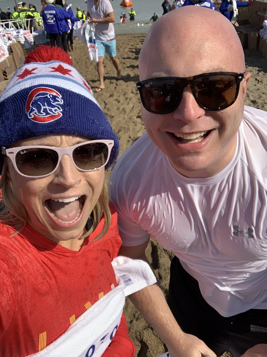 allisutera's tweet photo. Today the ARAMARK Arctic Allstars took the plunge once again to support Special Olympics Chicago!!  Great Day. Great Cause. Great People. #PolarPlunge #FreezinForAReason @Aramark https://t.co/jcUNNojchn