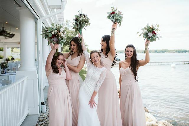 Hello March! Can’t wait to get into Spring SZN by the end of the month!! 🤞🥳🌷 🛍: @reneeaustinwedding
📸: @bmorganphotography

Style P216002 #linkinbio
Style B173058- bit.ly/2I5p9Wy
Style P206002- bit.ly/32zkbe2
.
.
. bit.ly/32DbYpk