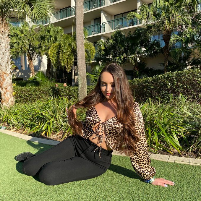some playlist pics🖤 https://t.co/MafmJJiHIm