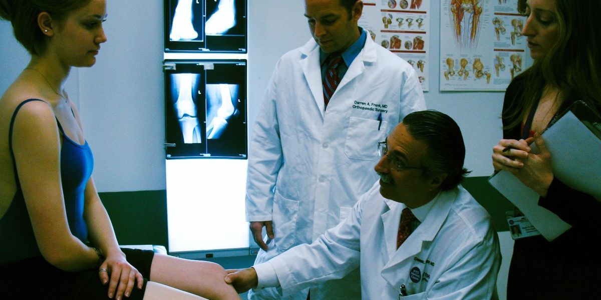 BalletHi's tweet image. The world of Dance Medicine has come so far, even just in the last decade.  Check out this article highlighting one of the trailblazers, The Harkness Center. buff.ly/3aeUxh9

#ballethawaii #ballethi #ballethawaiiwest