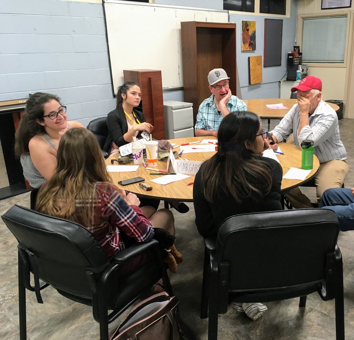 SacHTSP's tweet image. Last Thursday, our members of the Supportive Social Group for Adults with ABI enjoyed sharing with us during our Conversation Night! 😃

We look forward to seeing you all again next week! 👋🏽

#HTSP #ConversationNight #FunWithFriends