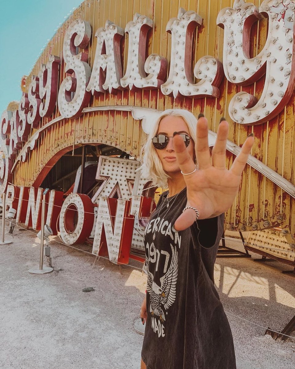 TheLoreCompany's tweet photo. Vegas is America’s gambling capital, but what if you’re not into betting and gaming? Well, you are in luck because Las Vegas is also the Entertainment Capital of the World. We put together a list of things you can do when visiting Las Vegas. 

https://t.co/wRgdkRtfYw

#lasvegas https://t.co/KWu1lT2JGg