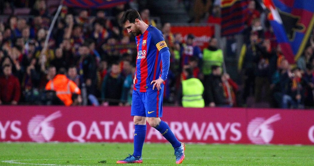 #OJOALDATO - Messi ha jugado cinco clásicos desde que Cristiano Ronaldo se fue del Real Madrid y no ha marcado ni ha asistido en ninguno de ellos.

En los cinco clásicos previos a la salida de Cristiano había marcado 5 goles, dado 1 asistencia y tirado 1 vez al palo.