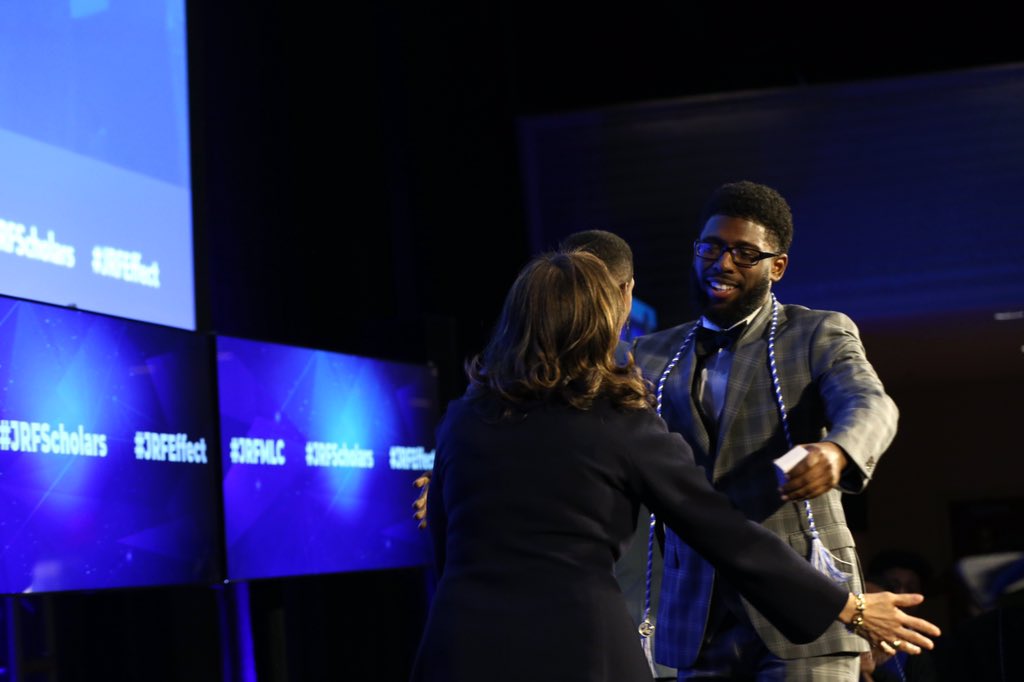 JRFoundation's tweet photo. Senior Pinning Ceremony was full of love as we celebrated the class of 2020 and the end of this chapter as undergraduate Scholars. Congratulations! #JRFeffect #JRFoundation https://t.co/OkHHFkvHbE