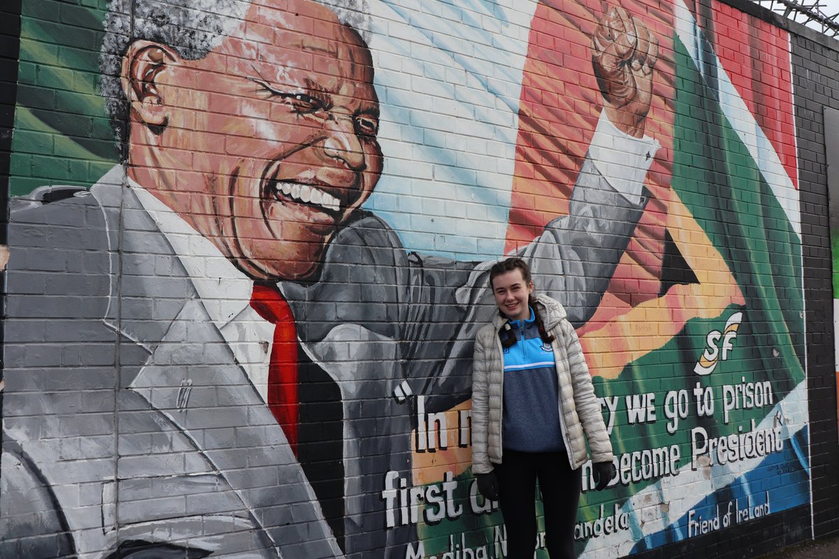 CgnmErasmus's tweet photo. Lá 5
Stop 2: Múrmhaisiú - Taobh na Náisiúnaithe
Our students toured the city's murals, visiting the Nationalist side first. They made a short film explaining Belfast's history.
@GhlorNaMara @Leargas @EUErasmusPlus @love_belfast #iesoribeiro #erasmusplus #borderhopping https://t.co/8xouZG7AEh