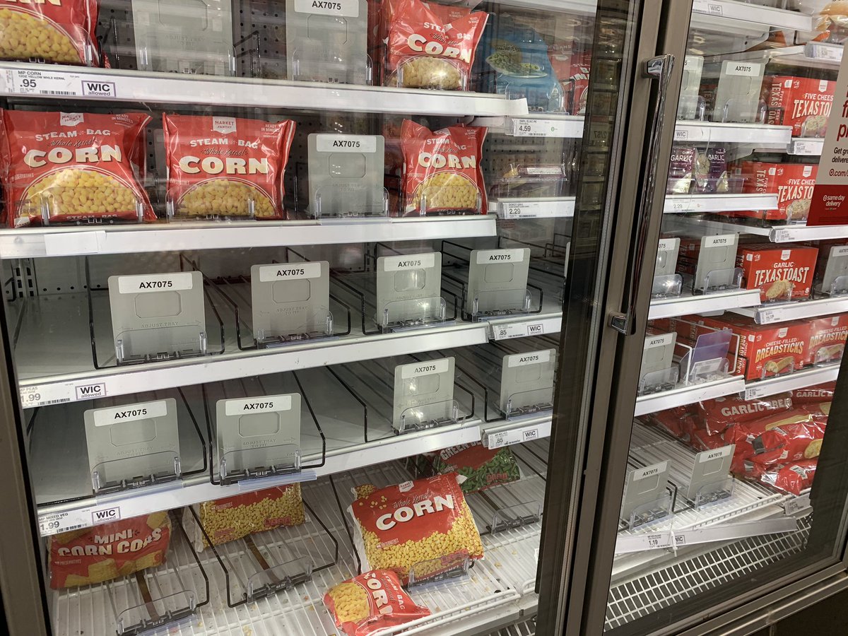 mike_marcotte's tweet photo. Great selection, @Target. Nothing I need is available. I left and headed elsewhere. https://t.co/C0KV72O84a