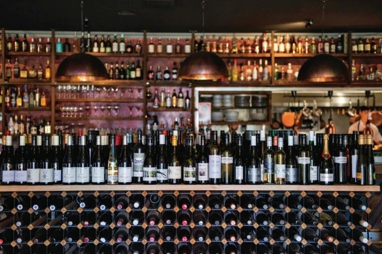 AnticaTravelCo's tweet photo. An insider's guide to the perfect weekend in Orange "Orange is honey to the bee for jaded urban folk keen to swap the rat-race for the good life" https://t.co/15yvveVyQS via @Qantas #OrangeNSW #OrangeWineRegion #OrangeFOODweek #OrangeWineFestival #Orange360 #SilverCompassTours https://t.co/vb9T8ifZzH
