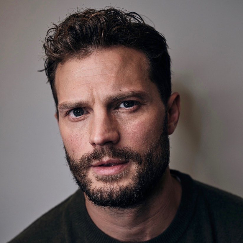 foreverdamie_'s tweet photo. New/Old foto de Jamie fotografado por @contourbygettyimages durante o TIFF19 🖤
#JamieDornan 
#TIFF19 https://t.co/6lWc0BDiGB