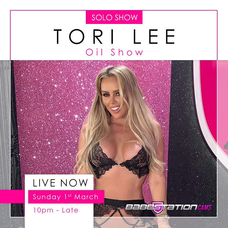 Join Tori Lee in the shower right now: https://t.co/7bT3MDVngO https://t.co/vuD1BUrdLM