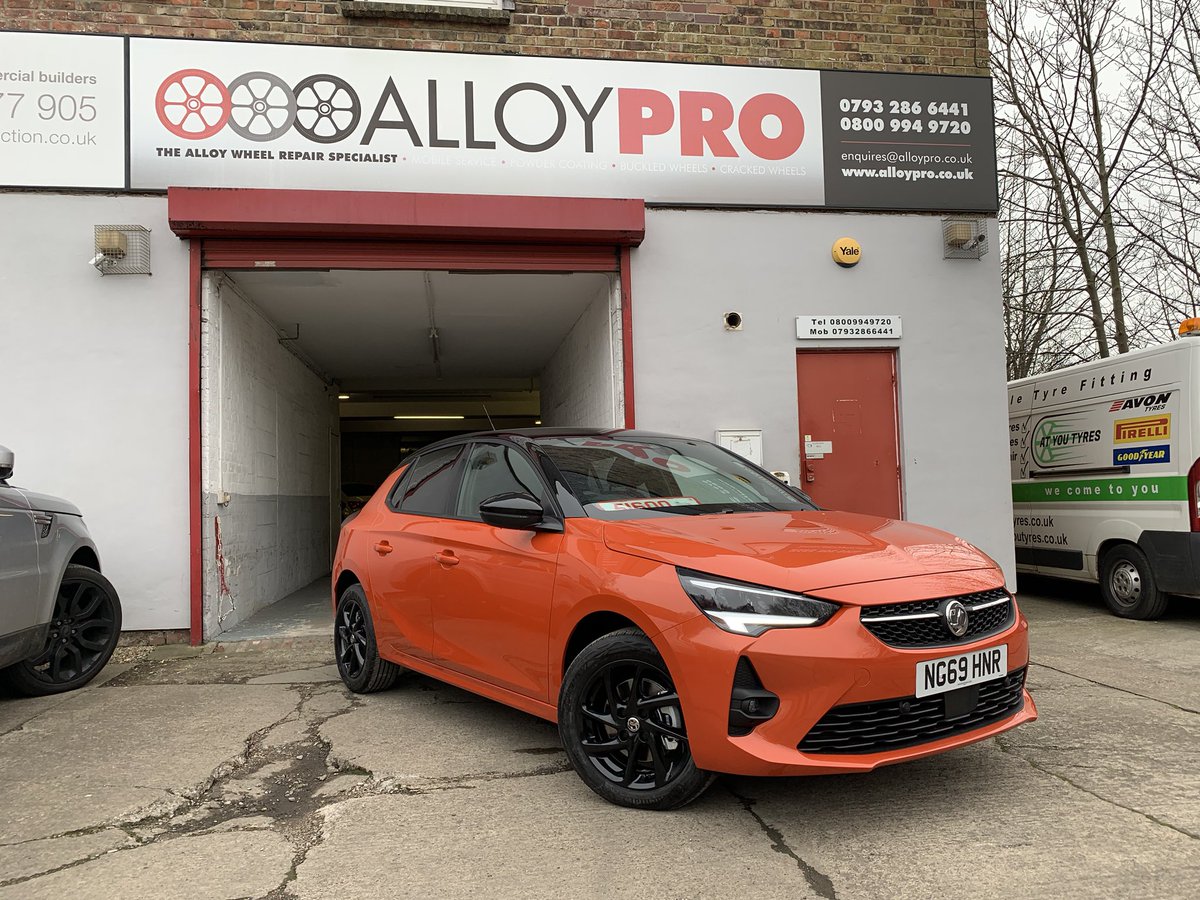 alloypro's tweet photo. Brand new Vauxhall corsa in last week to have the wheels powder coated from standard silver to piano black #vauxhallcorsa #alloypro https://t.co/VpnPZ3g3hu