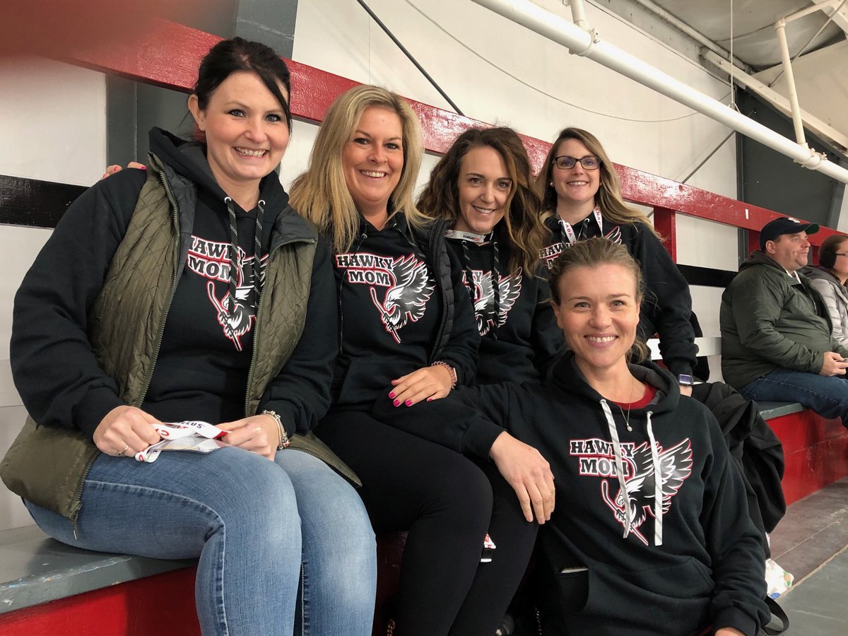 HMBProvAtmGirls's tweet photo. These Mom's are ready in their Hawks hoodies to cheer on their team in the Provincial final #BelieveInTeam #HMProvincials @hockeymanitoba @farmgirl3kids @CargillAgCanada https://t.co/zQq1WYa9o7