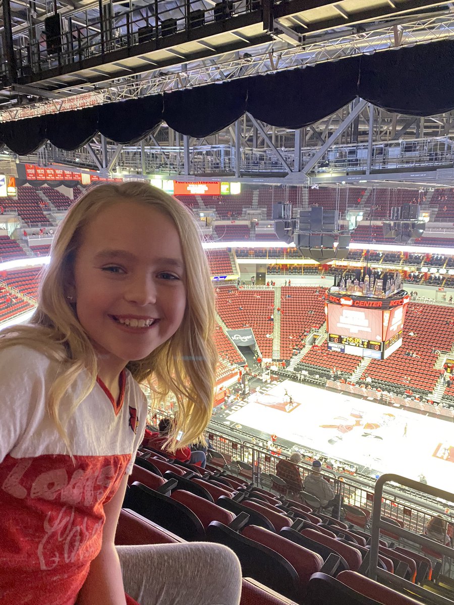 Christy7194's tweet photo. #GoCards https://t.co/Vzt6dPG6gi