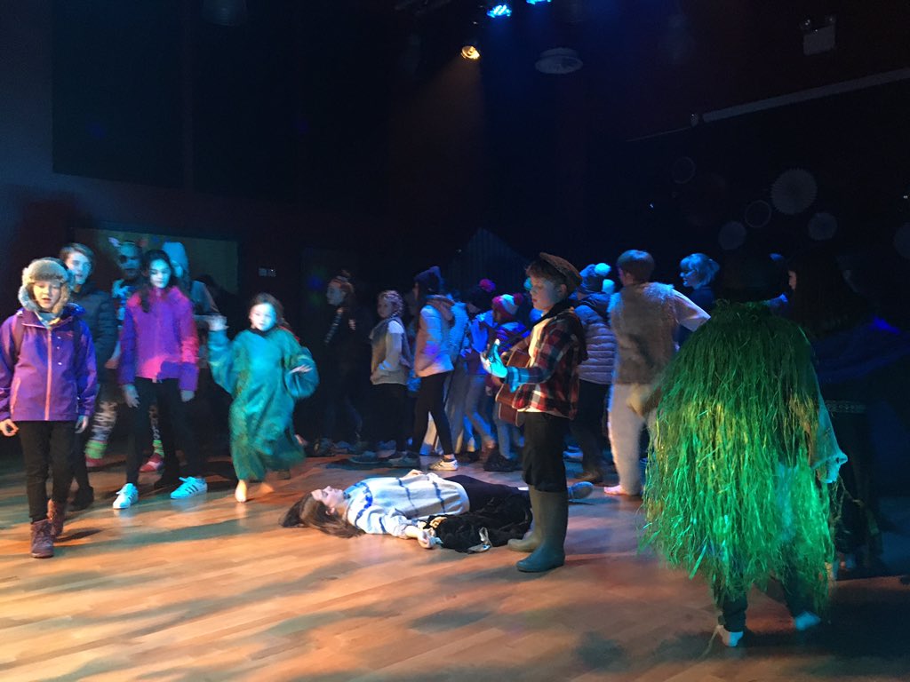 NHeartlands's tweet photo. So pleased to have been able to fund a beautiful performance of ‘The Wearing Water’ @TheHubTCR with #turretsyouththeatre and supporting adults. Young people’s creative responses to their special place: Made us laugh, made us cry. Well done @RupertLudlow. https://t.co/Fu7kqcbT2q