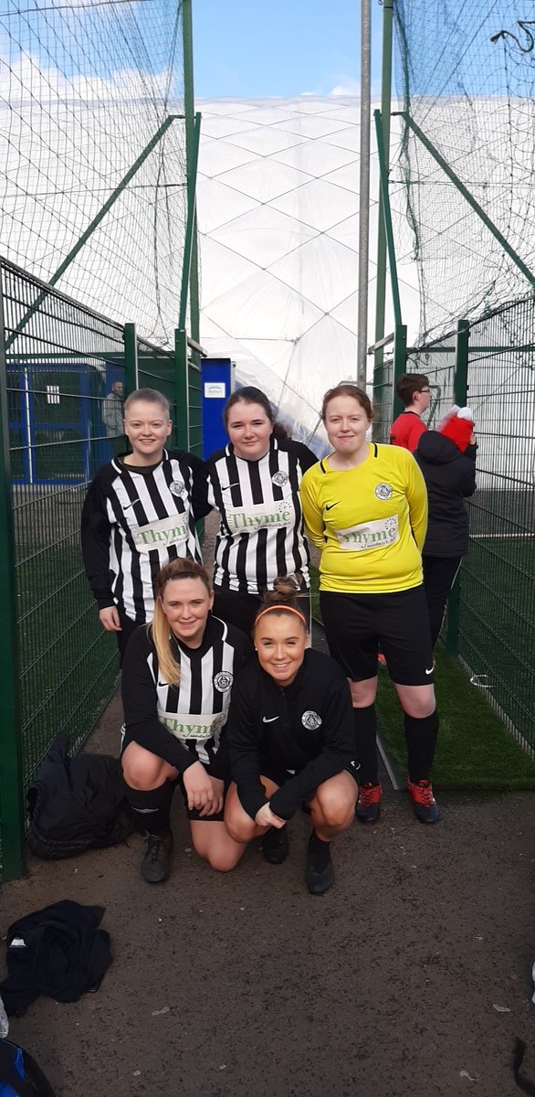 chelseyedwards8's tweet photo. Runners up of the tournament today🥈 #SOPFC #Plunkett ⚫⚪⚽ UPPA BAWA 🖤🤍 https://t.co/Gc3G2sLDoB