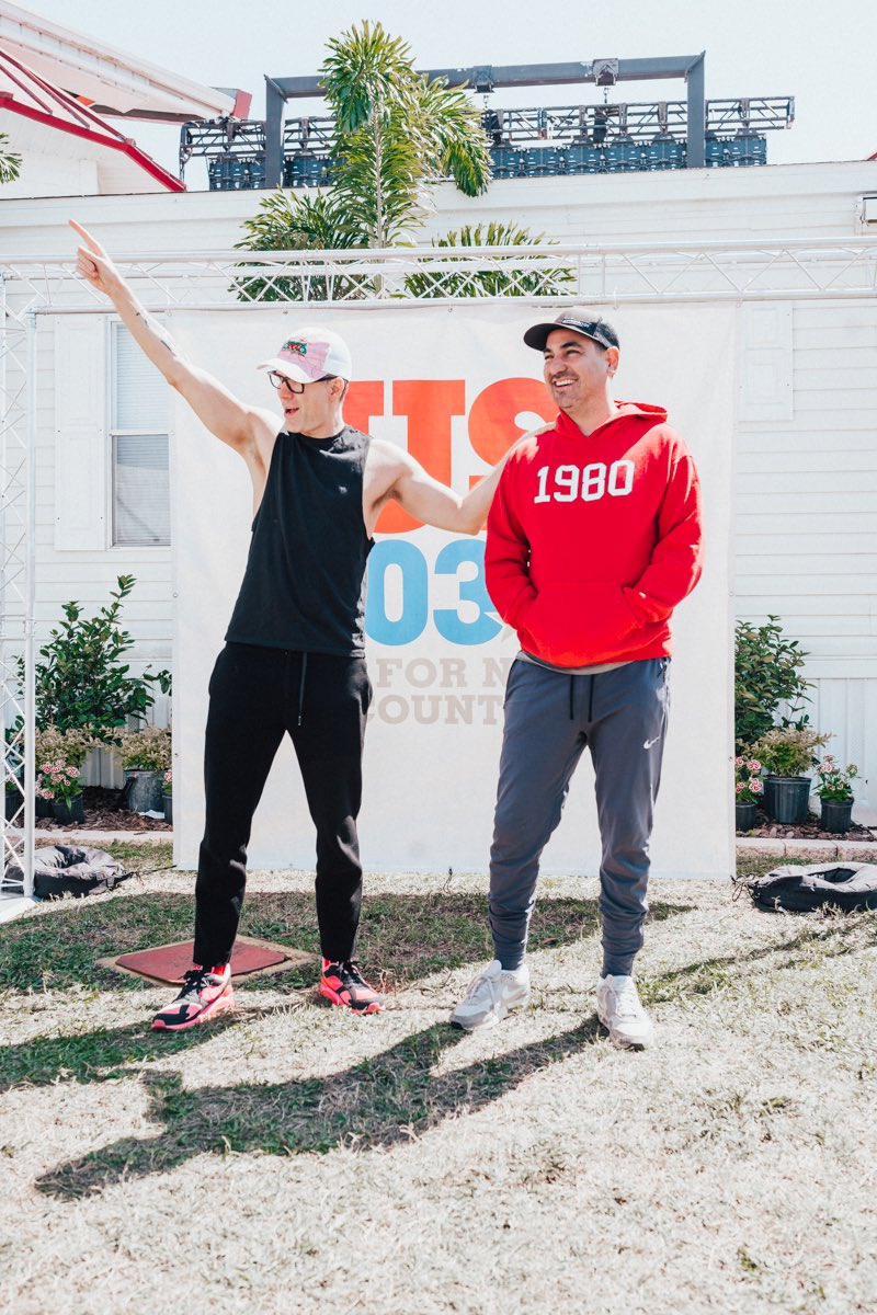 mrBobbyBones's tweet photo. About to play Stawberry Festival outside of Tampa ! https://t.co/lrxa99B1Bk