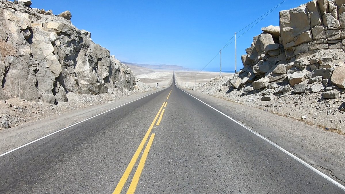 thomas2508's tweet photo. Nur noch 50 KM von Chile entfernt.🙈😊🌵☀️🏍

#G9toAmerica 2.0 #Tag34 #Peru https://t.co/zqBCXOvNvP
