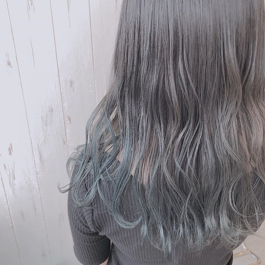 Mery Ar Twitter マーメイドアッシュ って知ってる 青や紫系のカラーを混ぜることでより美しい髪色が出せる 透明感爆発カラー 降臨 透明感カラー ヘアカラー ツヤ髪 T Co Cukt5wodz1