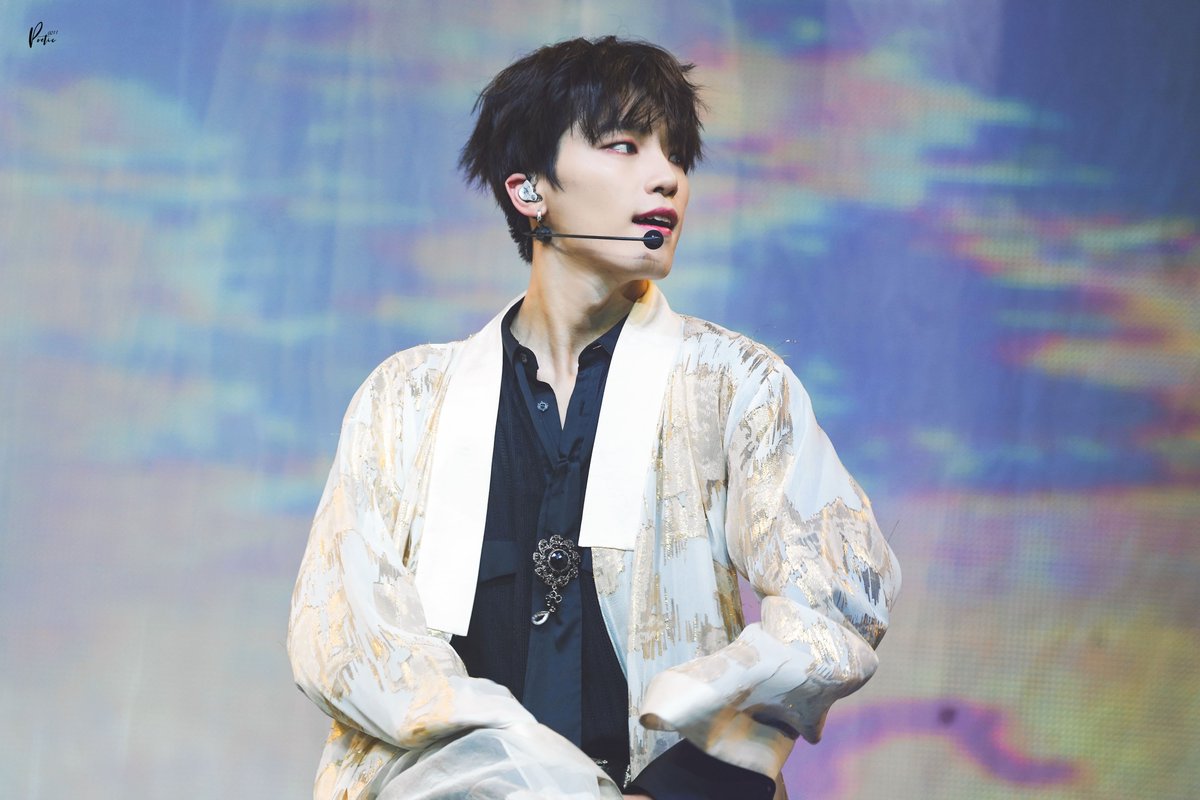 Poetic_0211's tweet photo. 200125 Ode to You in Seattle
#디노 #이찬 #DINO #세븐틴 #SEVENTEEN https://t.co/PeJckVXeYo