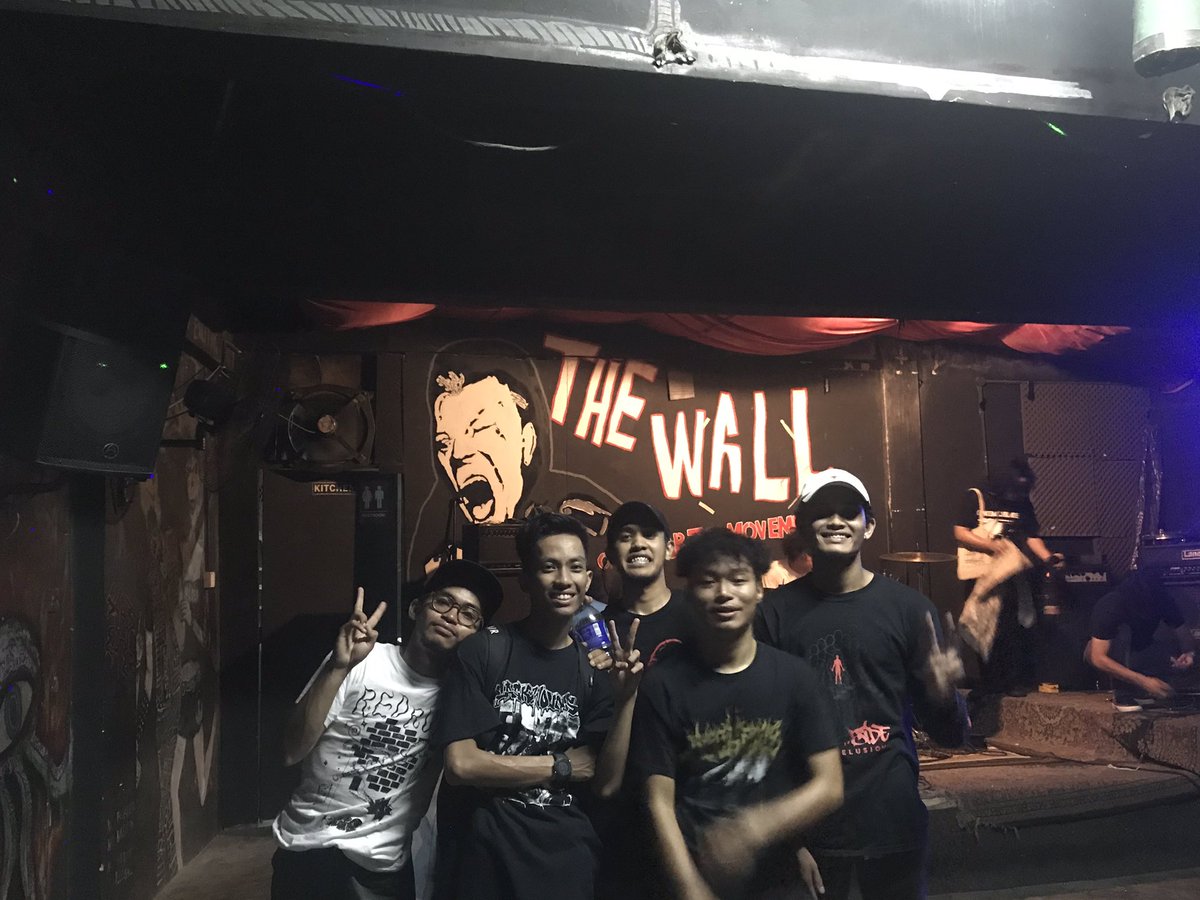 <a href="/firstdownmchc/">FirstDown</a>