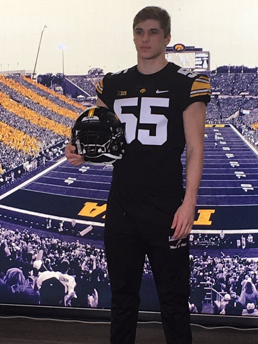CalebBacon12's tweet photo. Big thank you to @Coach_Niemann @HawkeyeFootball @CoachSWallace @TylerBarnesIOWA for the amazing junior day visit today https://t.co/J0X44rqxZG