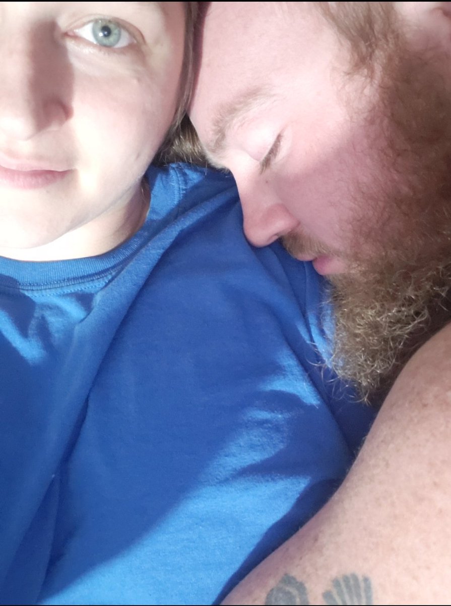 AshleyJMason's tweet photo. I'm not sure which is more adorable, my sleeping guy, or my sleeping dragon.  #beardies https://t.co/VrJWKixMmS