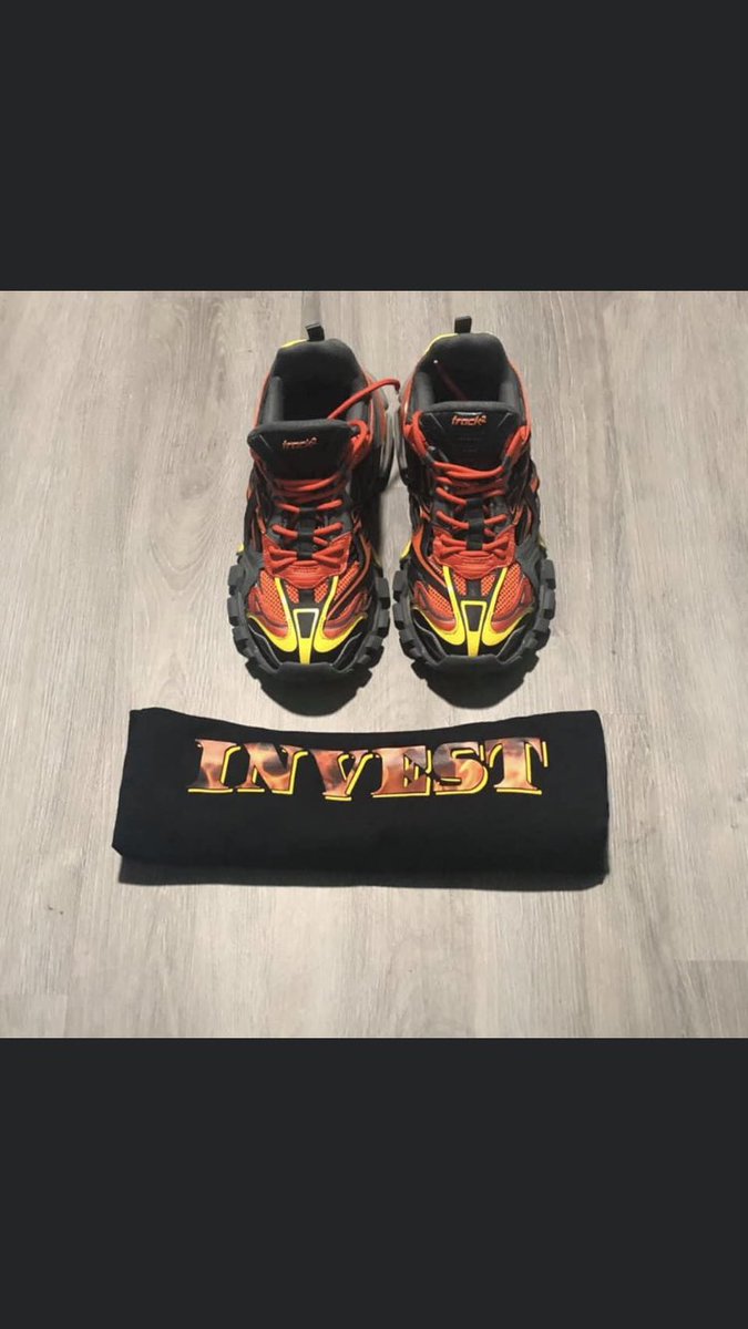 ClothingInvest's tweet photo. Heat Stroke 🔥🔥
#INVEST #themovement #balenciagaV2 #designerT #highclass #highquality #memphismade #globalgrind #Memphis #Miami #NewYork #Dallas #California https://t.co/N9qfvBXzhL