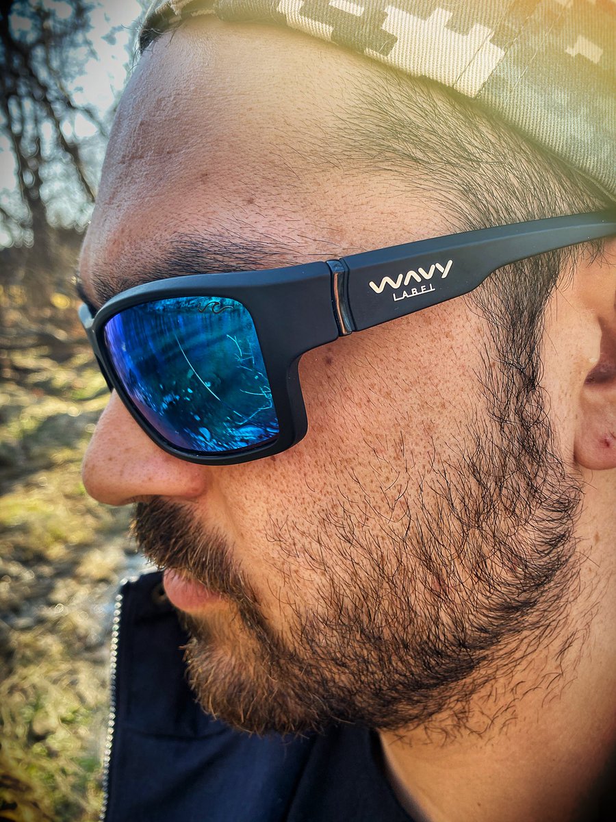 EdgFishing's tweet photo. You need the right tools for the right job that’s why I use @WavyLabel polarized sunglasses😎 #bassfishing #polarized #sunglasses https://t.co/ElYffLDIVA